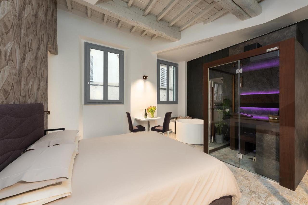F1RST Suite Apartment&SPA Florenţa Exterior foto